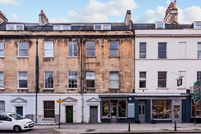 1 Bedroom Flat To Rent In Walcot Terrace, Bath, BA1