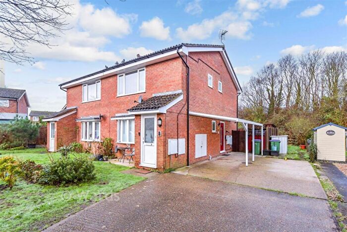 1 Bedroom Flat For Sale In Firs Lane, Cheriton, Folkestone, Kent, CT19