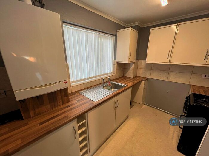 3 Bedroom Semi-Detached House To Rent In Fallow Road, Newton Aycliffe, DL5