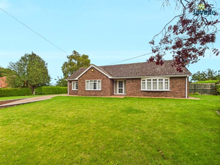 3 Bedroom Detached Bungalow For Sale In Glen-Dell, Hatton, LN8