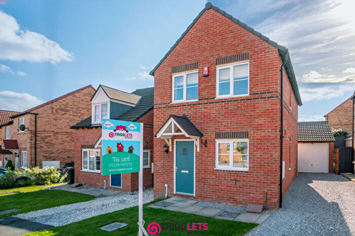 3 Bedroom Semi Detached House For Sale In Pickhills Grove, Goldthorpe, Rotherham, South Yorkshire, S63