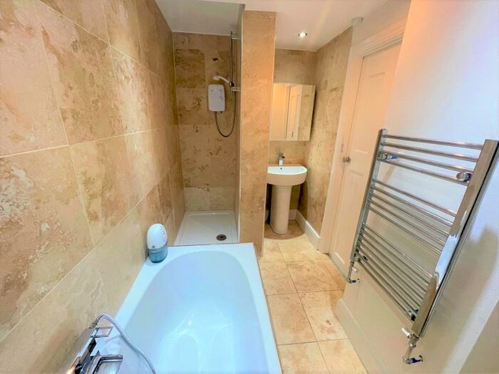 2 Bedroom Flat To Rent In Colley Drive, Sheffield S5