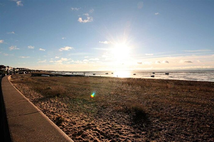 4 Bedroom Semi-Detached House To Rent In Eastern Esplanade, Southend On Sea Thorpe Bay, SS1