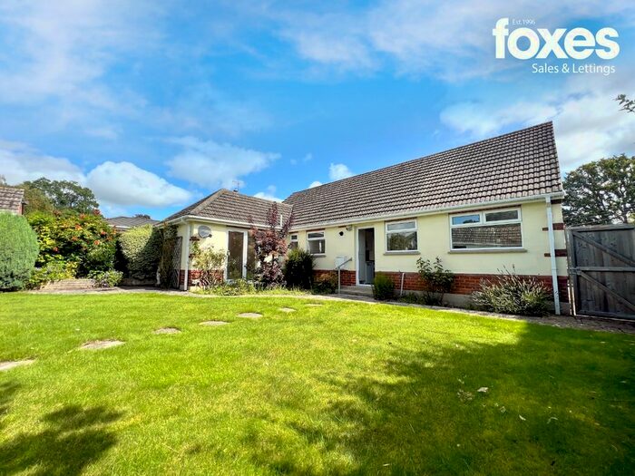 3 Bedroom Bungalow To Rent In Monkton Close, Ferndown, Dorset, BH22