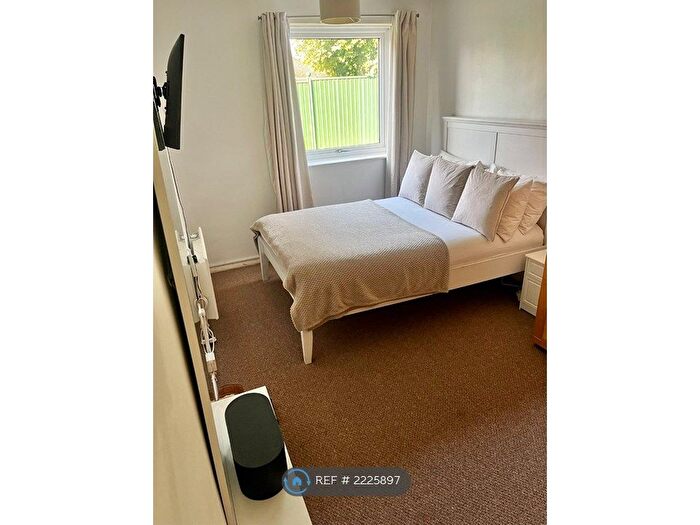 1 Bedroom Flat To Rent In Kingmead House, Birmingham, B14