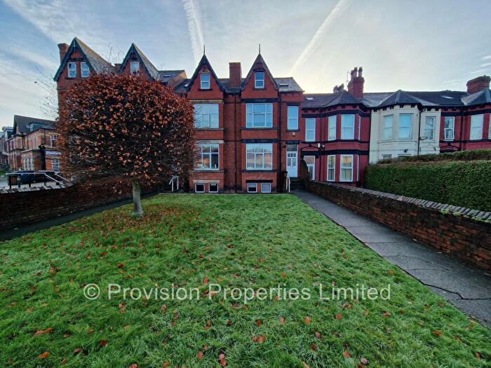 7 Bedroom Terraced House To Rent In Brudenell Road, Hyde Park, Leeds, LS6