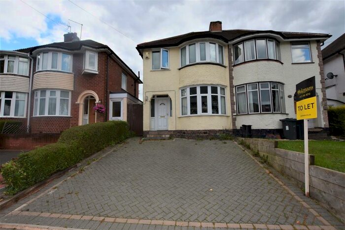 3 Bedroom House To Rent In Durley Dean Road, Birmingham, B29