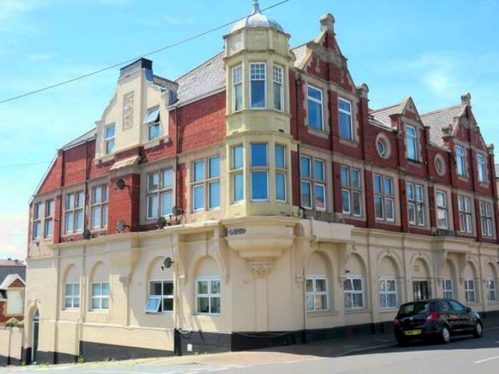 1 Bedroom Flat To Rent In Court Road, Barry, CF63
