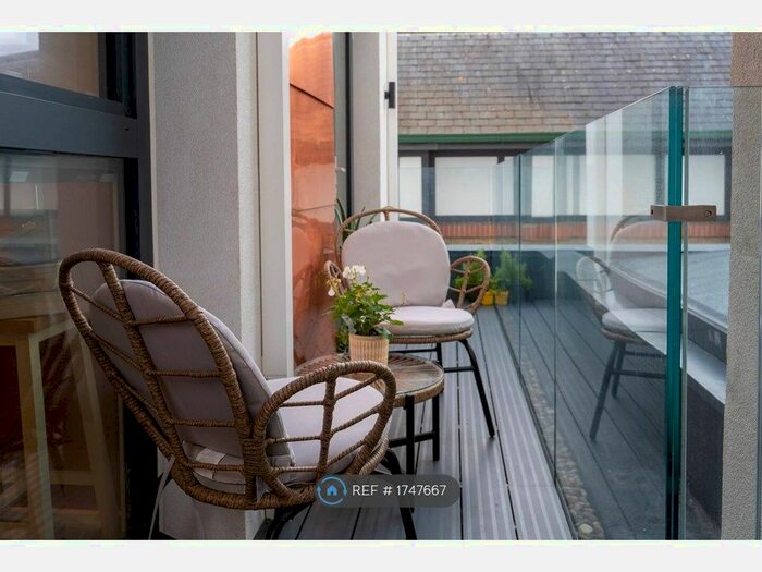 1 Bedroom Flat To Rent In King Street, London, W3