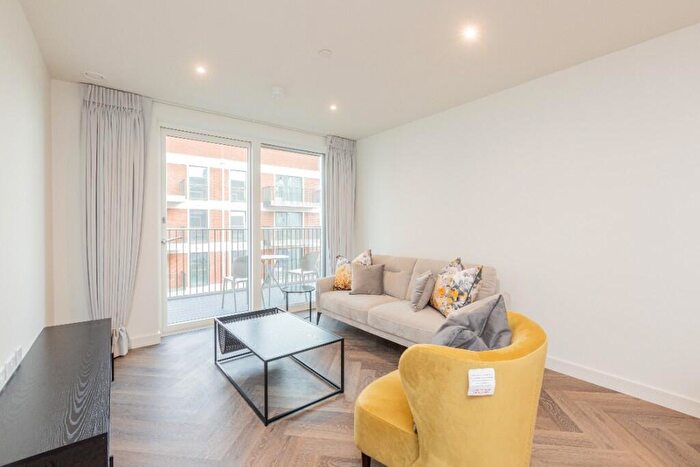 2 Bedroom Apartment To Rent In The Silkstream, West Hendon, NW9