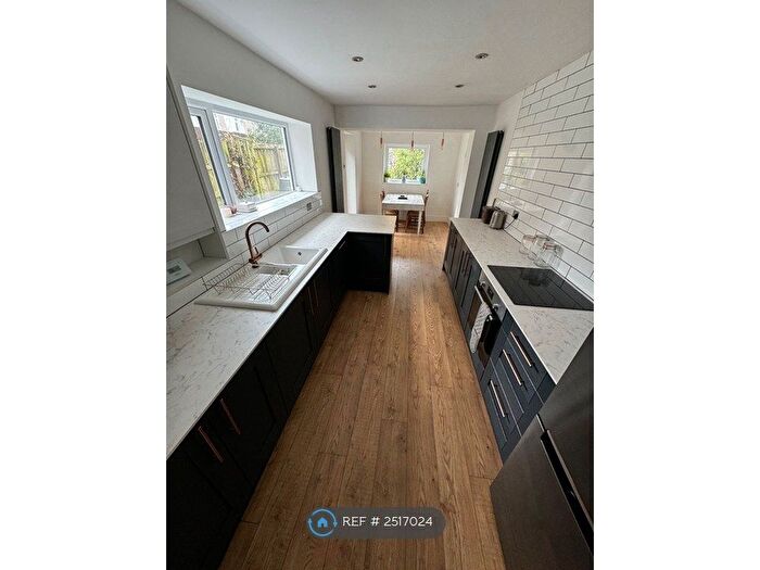 3 Bedroom Terraced House To Rent In Partridge Road, Cardiff, CF24