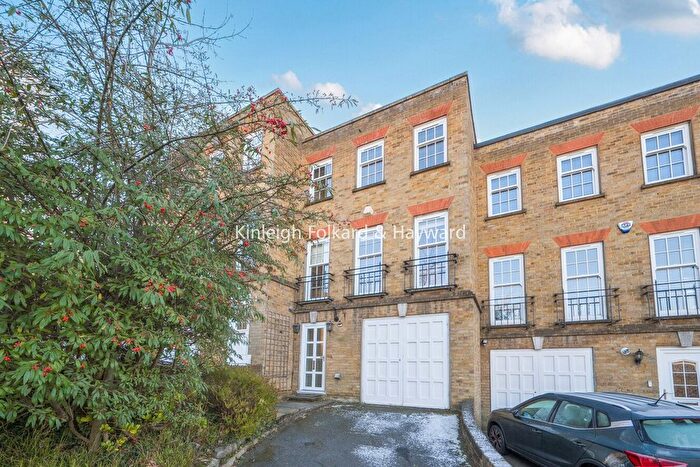 4 Bedroom Detached House To Rent In Woodclyffe Drive, Chislehurst, BR7