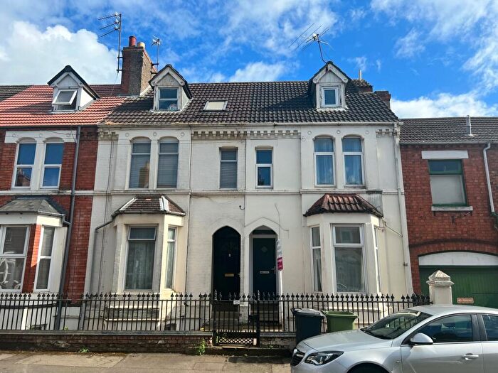 4 Bedroom Flat To Rent In Knox Road, Wellingborough, NN8