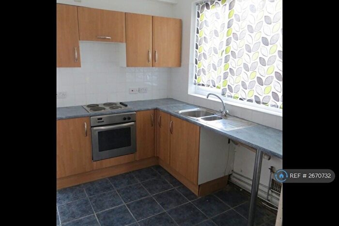 4 Bedroom Terraced House To Rent In Collins Street, Bristol, BS11