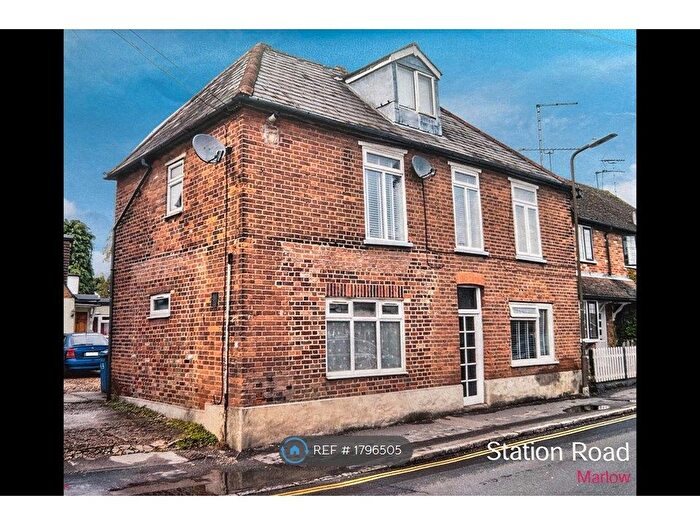 1 Bedroom Flat To Rent In Station Road, Marlow, SL7