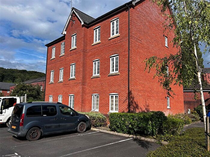1 Bedroom Flat For Sale In Mill Court Drive, Radcliffe, Manchester, Greater Manchester, M26