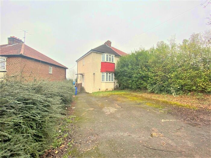 3 Bedroom Semi-Detached House To Rent In Rutland Avenue, High Wycombe HP12