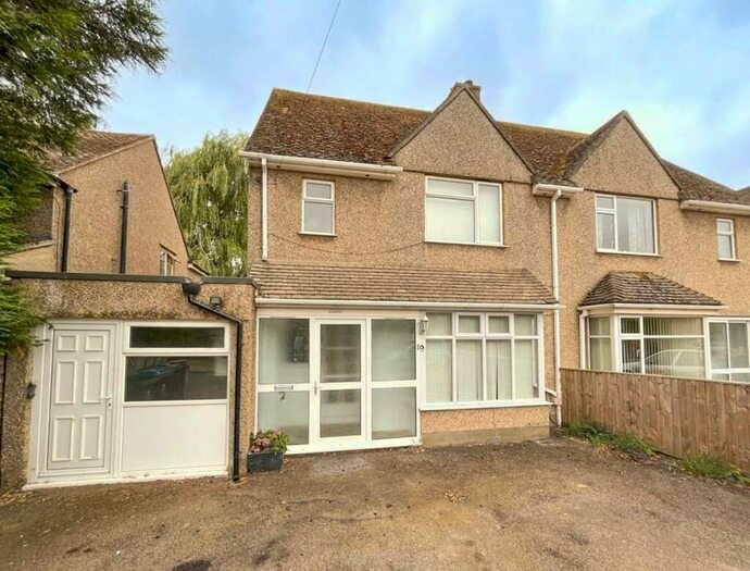 3 Bedroom Semi-Detached House For Sale In Tilgarsley Road, Eynsham, Witney, OX29