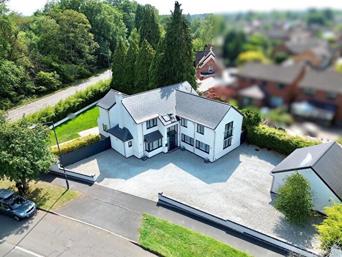 5 Bedroom Detached House For Sale In Dencer Drive, Kenilworth, CV8