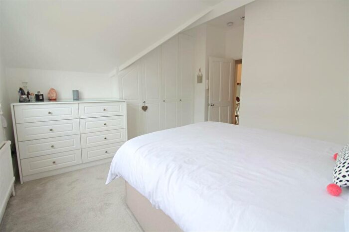 2 Bedroom Duplex To Rent In London Road, St. Albans, AL1