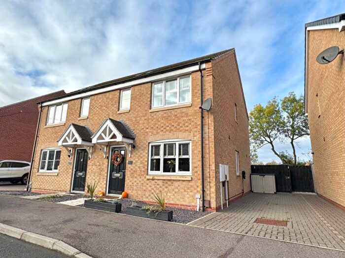 3 Bedroom Semi Detached House For Sale In Badger Avenue, Melton Mowbray, LE13