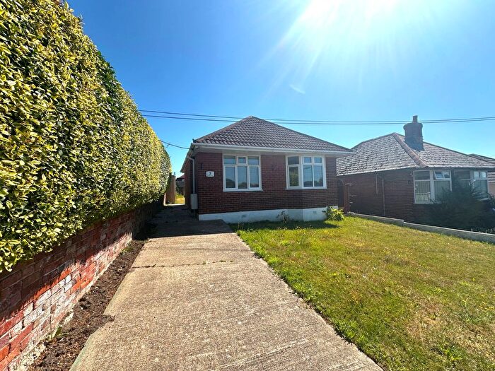 2 Bedroom Bungalow To Rent In Spencer Road, Southampton, Hampshire, SO19