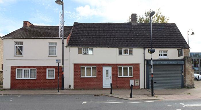 1 Bedroom Apartment To Rent In High Street, Irthlingborough, Wellingborough, NN9