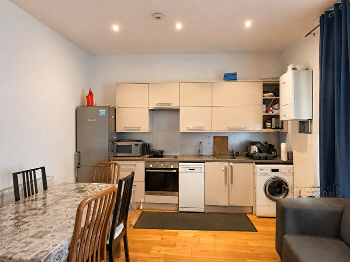 1 Bedroom Flat To Rent In St. James's Road, Croydon, CR0