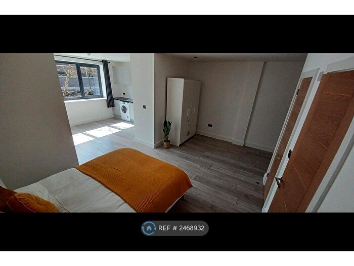 1 Bedroom Flat To Rent In Princes Street, Stafford, ST16