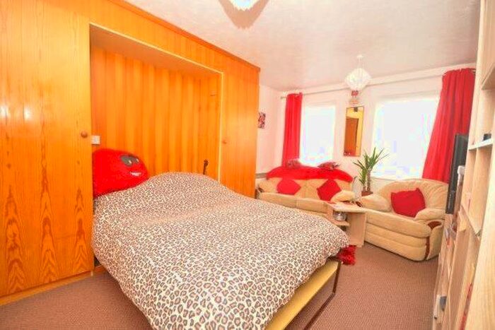 Studio To Rent In Downswood, Maidstone, ME15