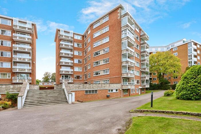 2 Bedroom Flat To Rent In Mildenhall, West Cliff Road, BH4