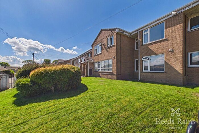 1 Bedroom Apartment To Rent In Cumberland Close, Halifax, West Yorkshire, HX2