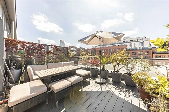 2 Bedroom Flat For Sale In Kings Bench Street, London Bridge, SE1