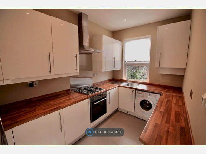 2 Bedroom Maisonette To Rent In Verdant Lane, London, SE6