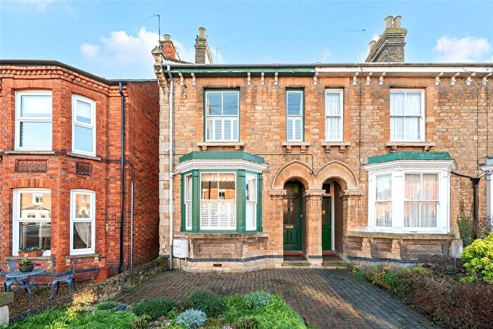 2 Bedroom End Of Terrace House For Sale In Midland Road, Olney, Buckinghamshire, MK46