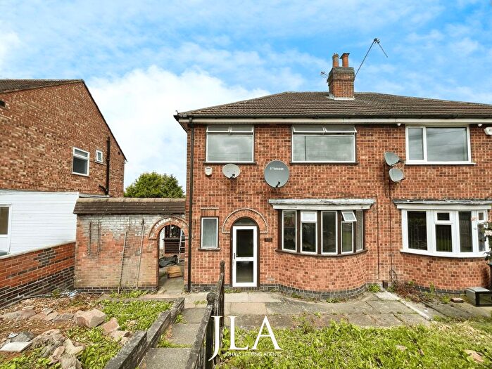 3 Bedroom Semi-Detached House To Rent In Heacham Drive, Leicester, LE4