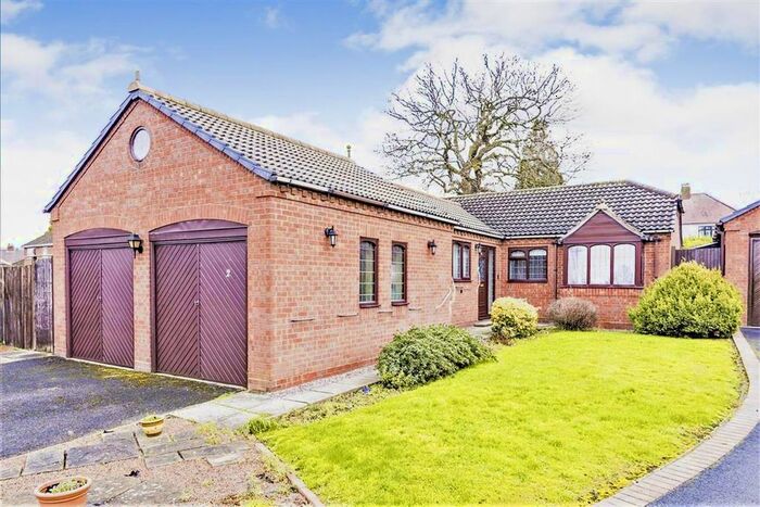 3 Bedroom Bungalow To Rent In Clifford Close, Glascote, Tamworth, B77