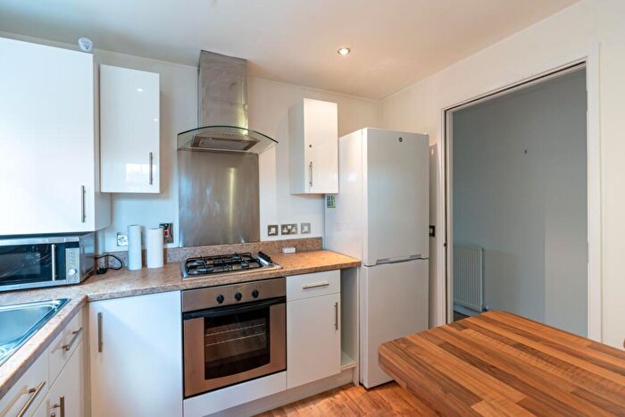 1 Bedroom Apartment To Rent In Cedar Court, Iffley Road, Oxford, Oxfordshire, OX4