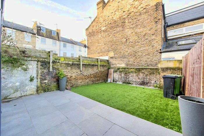 4 Bedroom Property To Rent In Everington Street, Fulham, London, W6