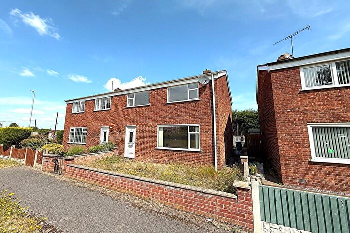 3 Bedroom Semi-Detached House To Rent In Canterbury Close, Worksop, S81