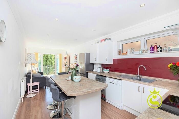 2 Bedroom Flat For Sale In Studland Road, Alum Chine House, BH4