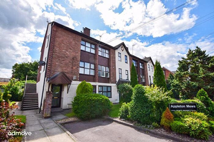 1 Bedroom Flat For Sale In Oldfield Road, Lymm, WA13