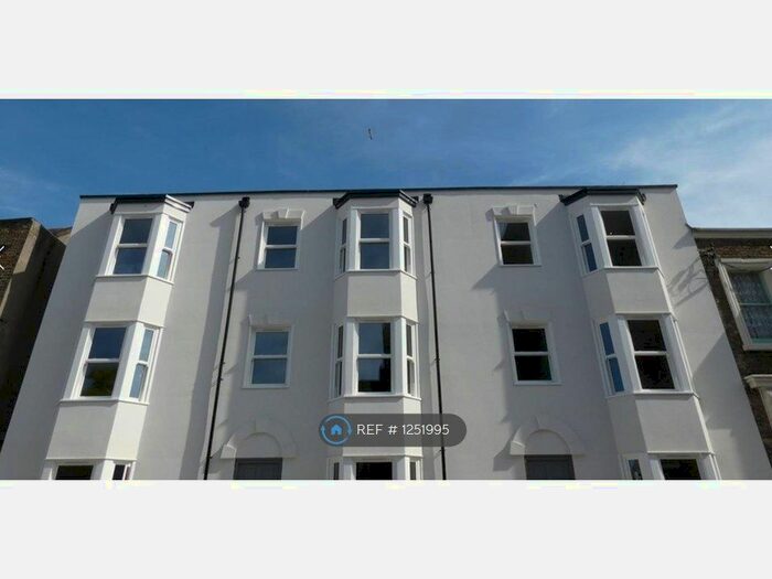 2 Bedroom Flat To Rent In Addington Road, Margate CT9