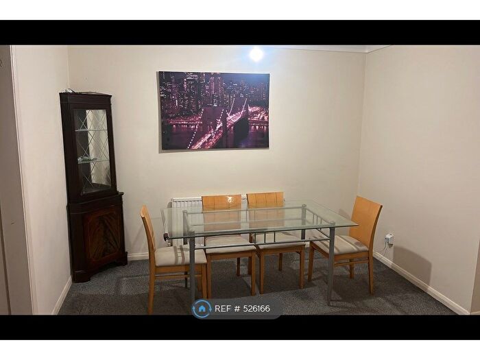 2 Bedroom Flat To Rent In St. Albans Road West, Hatfield, AL10
