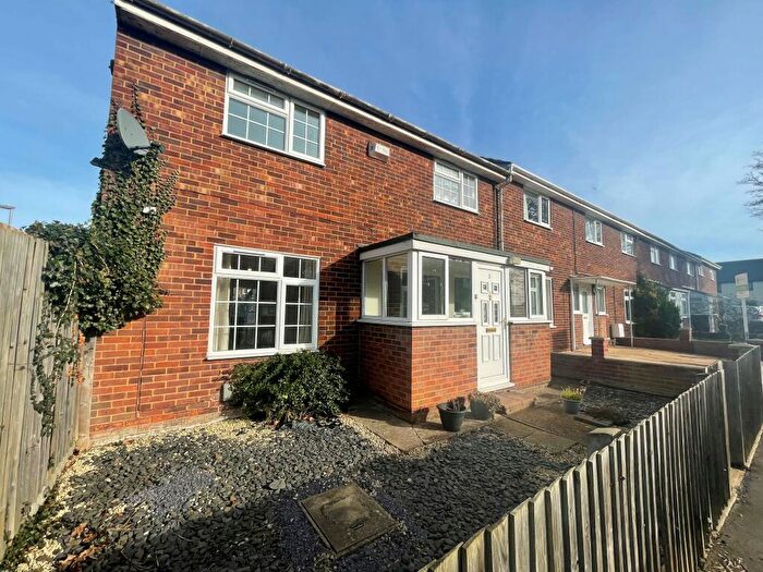 3 Bedroom House To Rent In Silver Birch Close, Huntingdon, PE28