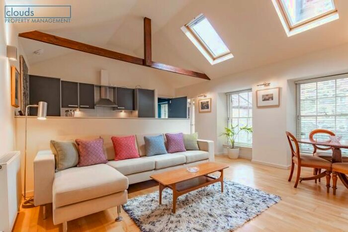 1 Bedroom Flat To Rent In Edmonstones Close, Edinburgh, EH1