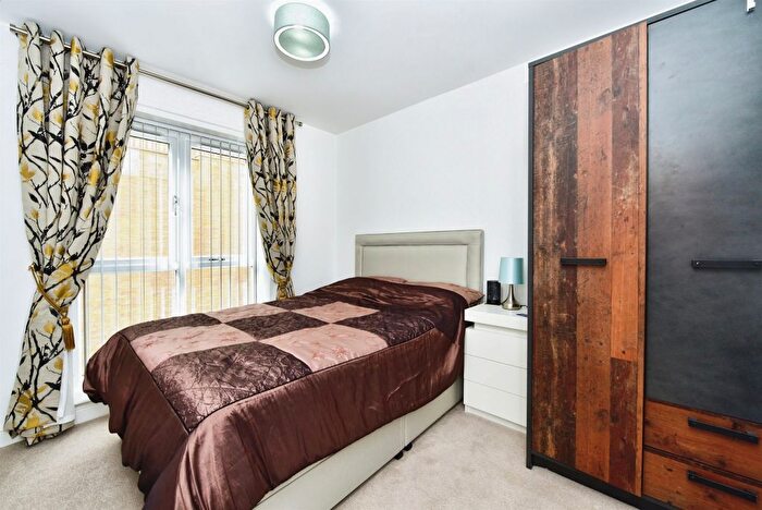 3 Bedroom Semi-Detached House For Sale In Whiteley Field Lane, Sheffield, S6