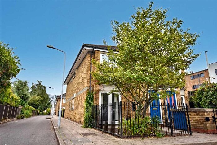 1 Bedroom Flat To Rent In Kingswood Terrace, Chiswick, Chiswick, W4