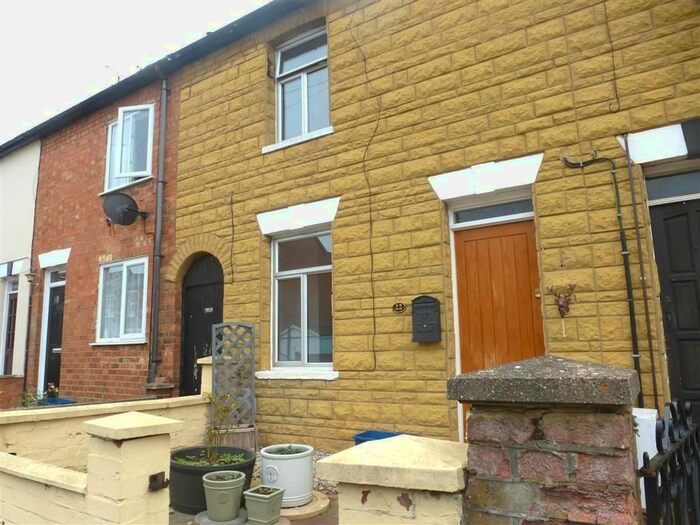 2 Bedroom Property To Rent In Thompson Street, New Bradwell, Milton Keynes, MK13