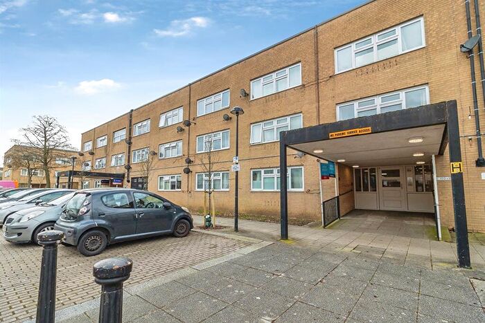 Studio For Sale In North Tenth Street, Milton Keynes, MK9